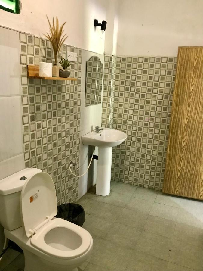 Bananas Mirissa Hotell Eksteriør bilde